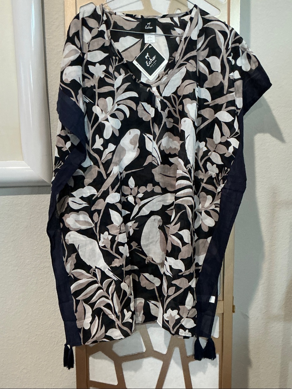 Elle Black and White Botanical Print Tank Top